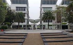 The Hb Hotel Shah Alam  3*